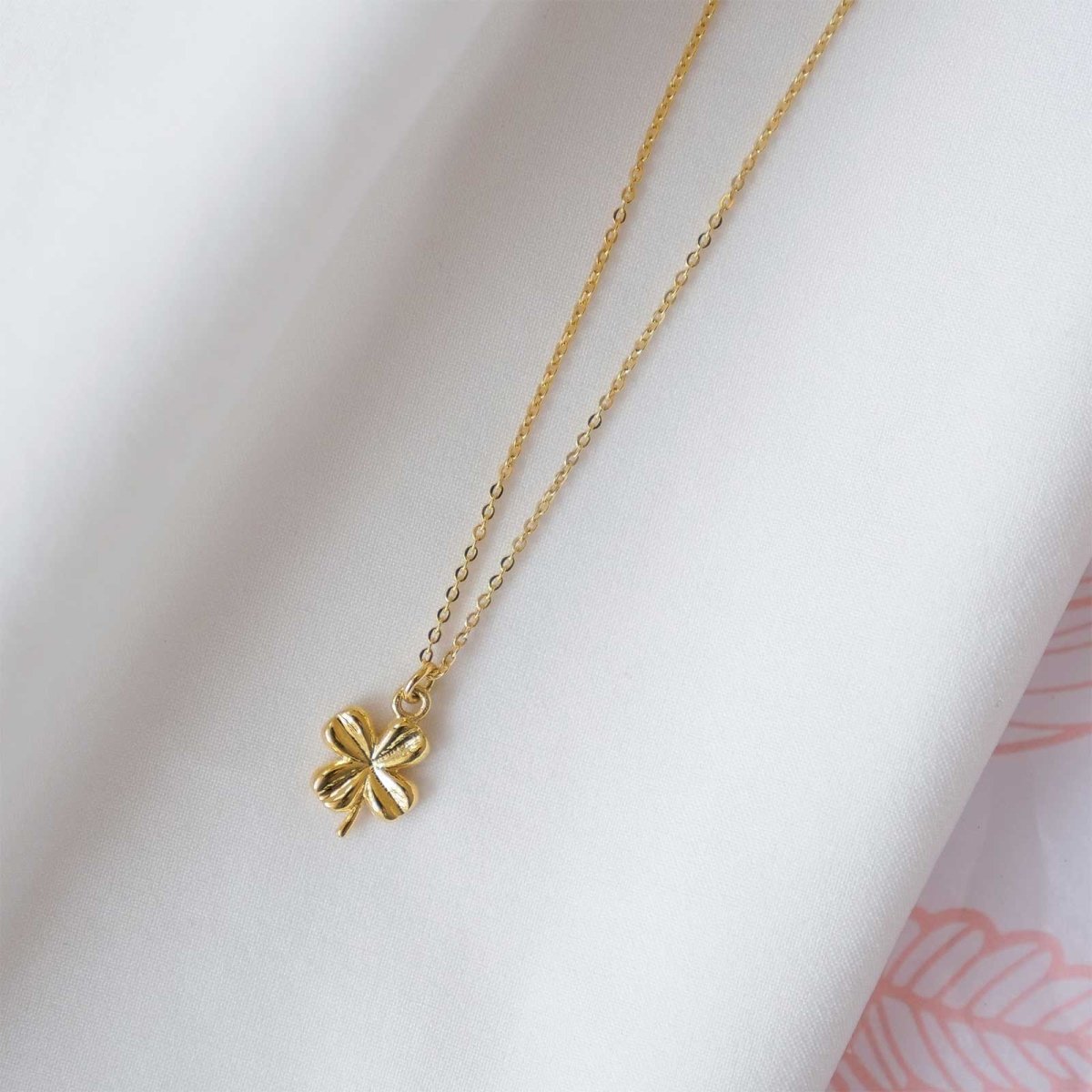 Tiny Four Leaf Clover Pendant 18ct Gold Vermeil - HUTCH London