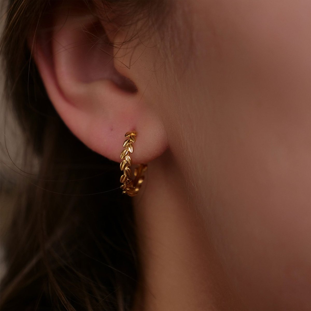 Leaf Hoop Earrings 18ct Yellow Gold Vermeil - HUTCH London