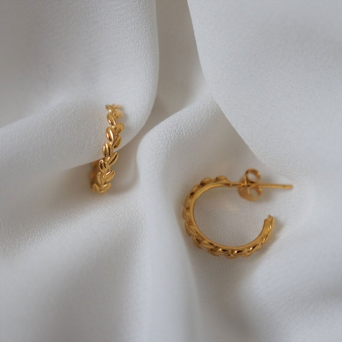 Leaf Hoop Earrings 18ct Yellow Gold Vermeil - HUTCH London